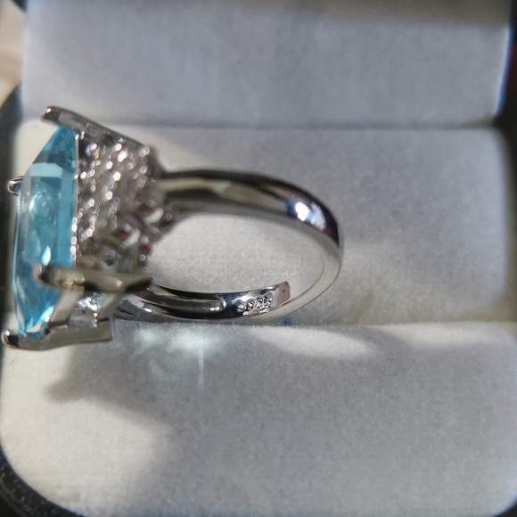 Aquamarine - Picture 4 of 4